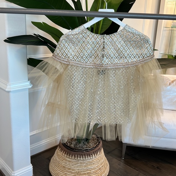 Designer ruffle blouse - Picture 8 of 14